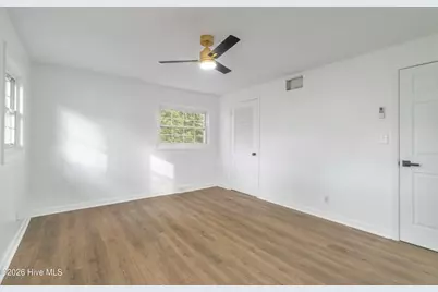 5251 Silas Creek Parkway, Winston Salem, NC 27106 - Photo 37