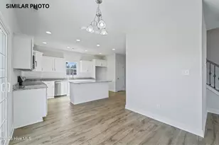 1842 Olde Towne Pointe Blvd, Jacksonville, NC 28546 - Photo 11