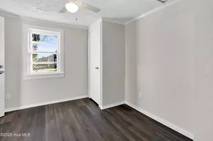 211 Lawson St, New Bern, NC 28562 - Photo 7