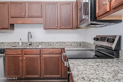 312 Hawks Bluff Drive, New Bern, NC 28560 - Photo 9