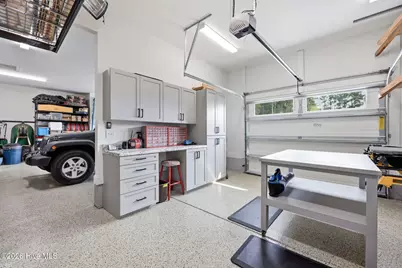 2200 Three Oaks Drive, Greenville, NC 27858 - Photo 23