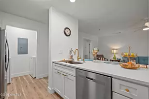 805 March Ct, Wilmington, NC 28405 - Photo 15