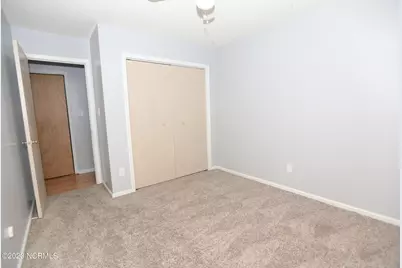 621 S Hampton Drive, Jacksonville, NC 28546 - Photo 11
