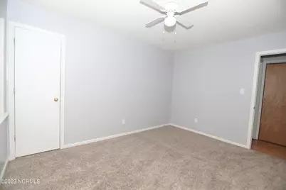 621 S Hampton Drive, Jacksonville, NC 28546 - Photo 13
