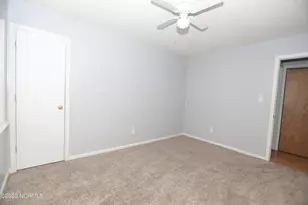 621 S Hampton Dr, Jacksonville, NC 28546 - Photo 13