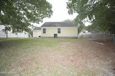 621 S Hampton Drive, Jacksonville, NC 28546 - Photo 19