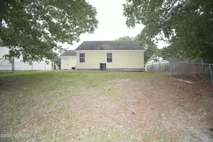621 S Hampton Dr, Jacksonville, NC 28546 - Photo 19
