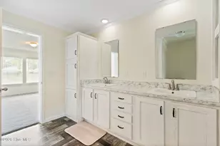 502 W Fremont St, Burgaw, NC 28425 - Photo 23