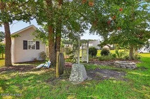 503 Island Pl, Swansboro, NC 28584 - Photo 17