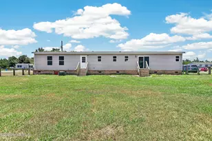 227 Mewborn Dr, Beulaville, NC 28518 - Photo 35