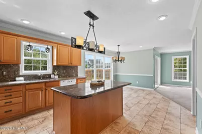 101 New Castle Drive, Jacksonville, NC 28540 - Photo 7