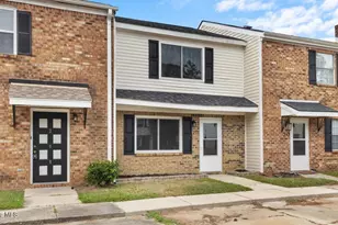 211 Myrtlewood Ct, Jacksonville, NC 28546 - Photo 1