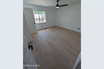 211 Myrtlewood Court, Jacksonville, NC 28546 - Photo 7