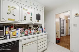 1001 E Scotsdale Rd, Laurinburg, NC 28352 - Photo 9