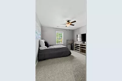 200 W Saltwood Place, Jacksonville, NC 28540 - Photo 29