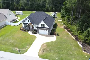 305 Summerfield Dr, Pikeville, NC 27863 - Photo 3