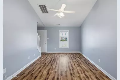 801 Springwood Drive, Jacksonville, NC 28546 - Photo 7