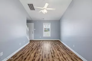 801 Springwood Dr, Jacksonville, NC 28546 - Photo 7