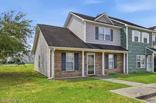 801 Springwood Dr, Jacksonville, NC 28546 - Photo 1