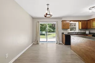 206 Spring Dr, Jacksonville, NC 28540 - Photo 11