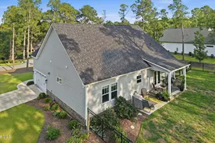 30240 W Lake Dr, Wagram, NC 28396 - Photo 33