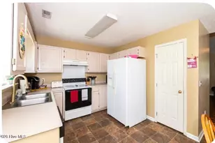 2402 Bloomsbury Ct, Wilmington, NC 28411 - Photo 7