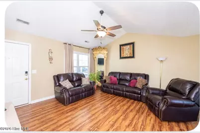2402 Bloomsbury Court, Wilmington, NC 28411 - Photo 5
