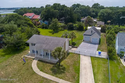 310 Holly Lane, Cape Carteret, NC 28584 - Photo 5