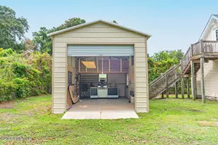 310 Holly Ln, Cape Carteret, NC 28584 - Photo 45
