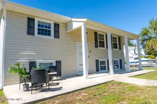 310 Holly Ln, Cape Carteret, NC 28584 - Photo 3