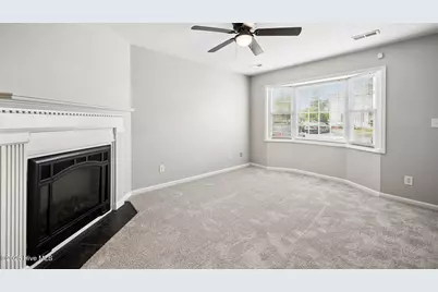 1201 Freeland Lane #J8, Winterville, NC 28590 - Photo 3