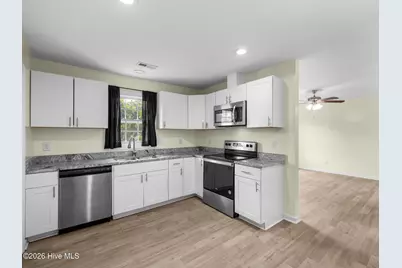 103 Oakwood Court, Jacksonville, NC 28546 - Photo 17