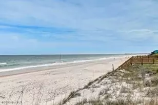 737 Dune Ridge Ct, Surf City, NC 28445 - Photo 13