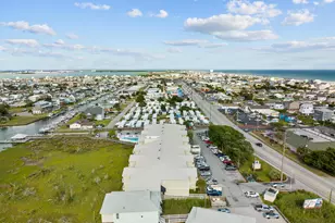 602 W Fort Macon Rd, Atlantic Beach, NC 28512 - Photo 23