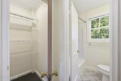 1101 Meadows Street, New Bern, NC 28560 - Photo 17