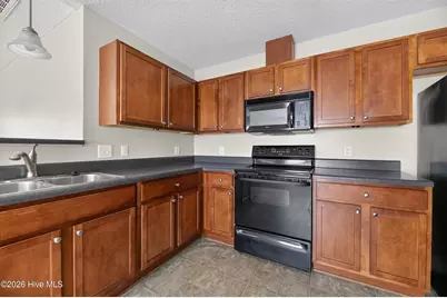 2552 Saddleback Drive #B, Winterville, NC 28590 - Photo 7