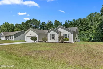 110 S Stone Drive, Sneads Ferry, NC 28460 - Photo 3
