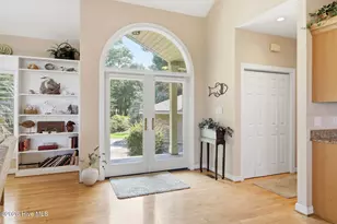 142 Oakleaf Dr, Pine Knoll Shores, NC 28512 - Photo 5