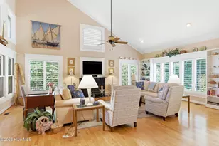 142 Oakleaf Dr, Pine Knoll Shores, NC 28512 - Photo 7