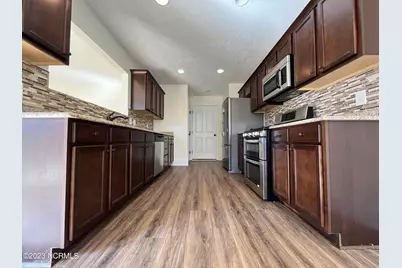 117 Lightwater Drive, Aberdeen, NC 28315 - Photo 7