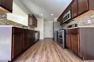 117 Lightwater Dr, Aberdeen, NC 28315 - Photo 7