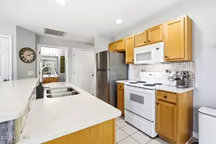 3350 Club Villas Dr, Southport, NC 28461 - Photo 35