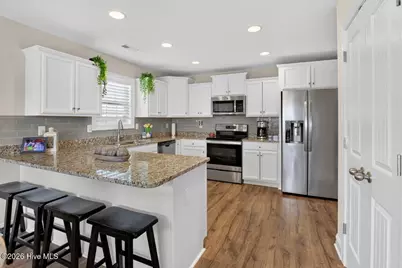 1008 Spot Circle, New Bern, NC 28562 - Photo 11