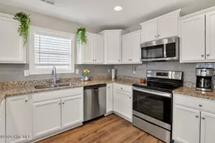 1008 Spot Cir, New Bern, NC 28562 - Photo 9