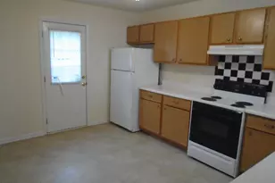 976 W Pueblo Dr, Jacksonville, NC 28546 - Photo 3