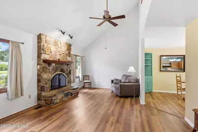 704 Meadow Court, Morehead City, NC 28557 - Photo 7