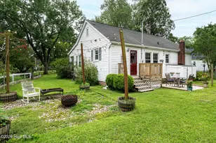1902 Wilson St, New Bern, NC 28560 - Photo 5