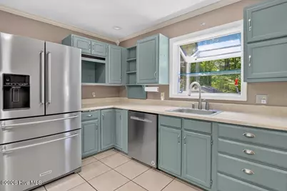 300 Nottingham Road, Jacksonville, NC 28546 - Photo 11