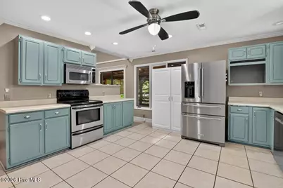 300 Nottingham Road, Jacksonville, NC 28546 - Photo 9