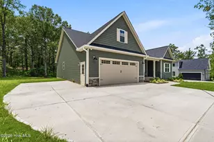 12867 Mallard Rock Rd, Zebulon, NC 27597 - Photo 5
